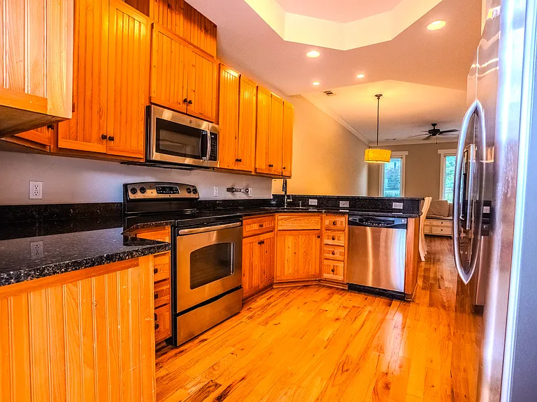 1339 Hancock Ct — Photo 6