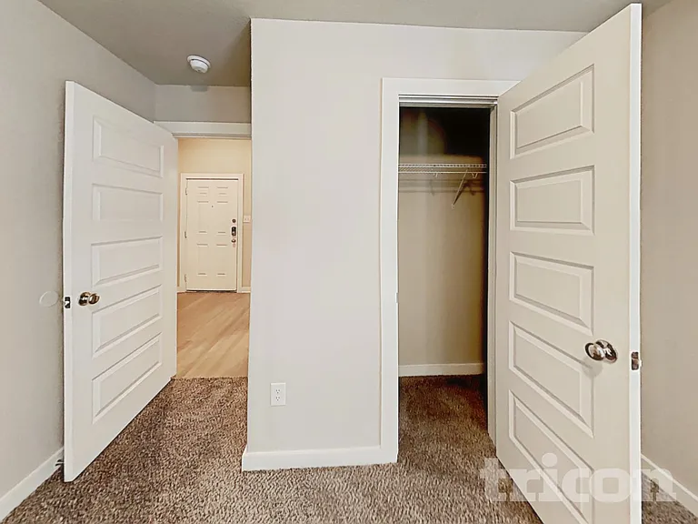 7649 Toledo Bnd — Photo 9