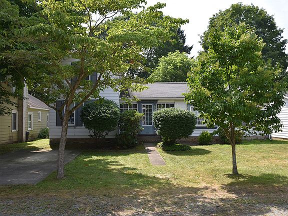 2nd image of 514 Euclid Ave