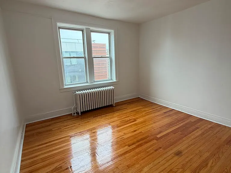 101 64th St #6E — Photo 6