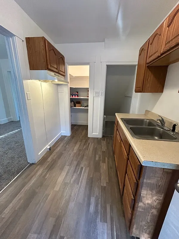 2 bed, 1470 sqft, $1,100 — Photo 2