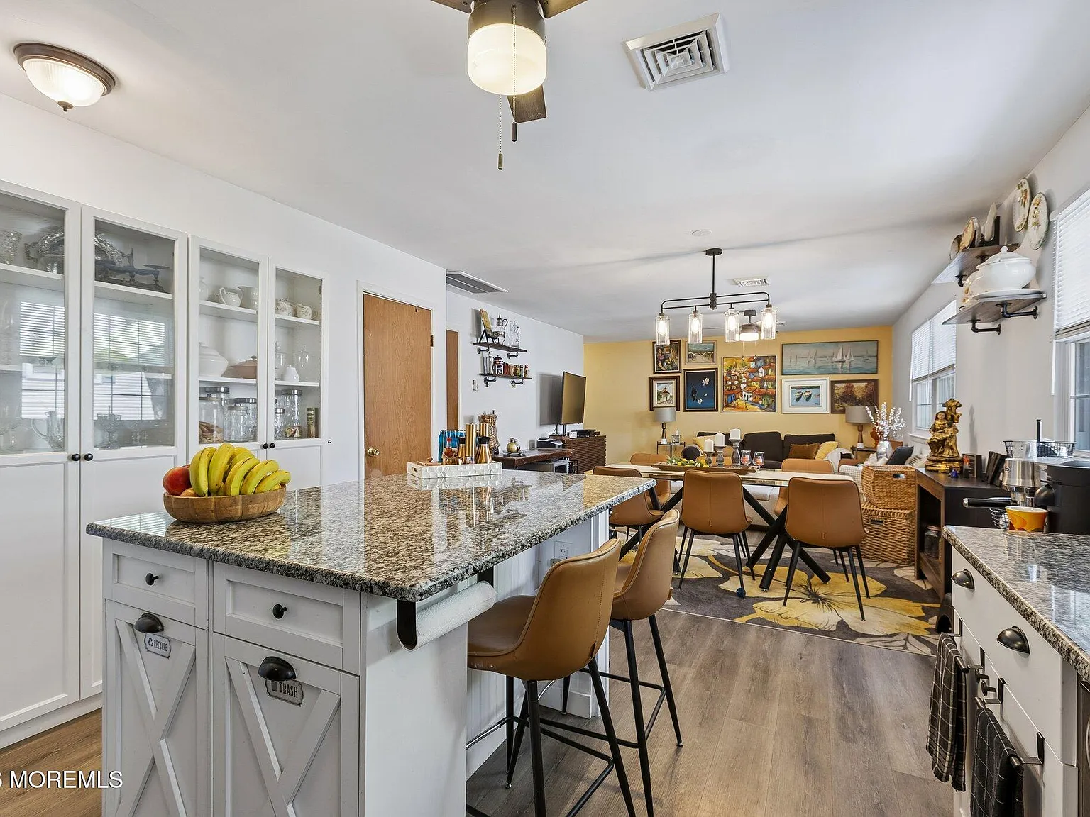 1 bed, 1009 sqft, $1,850 — Photo 4