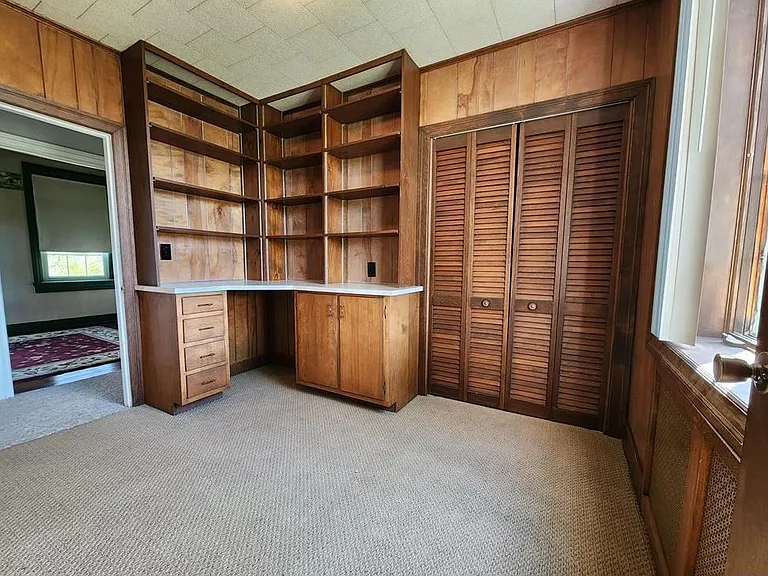 4939 Indian Creek Rd #FARM HOUSE — Photo 6