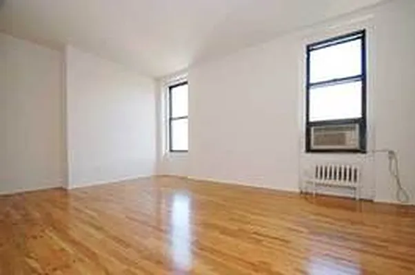 Rented by Buchbinder & Warren | media 17