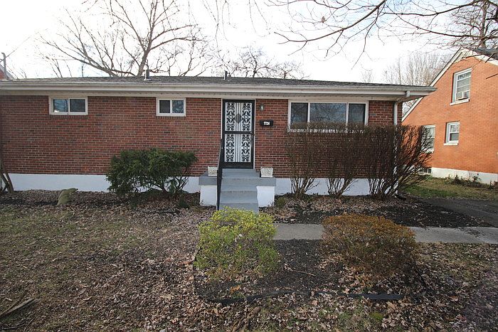 1st image of 7724 Carnation Dr