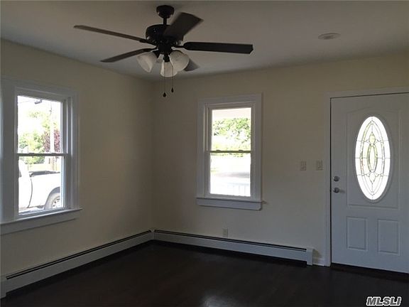 4th image of 500 Center Bay Dr