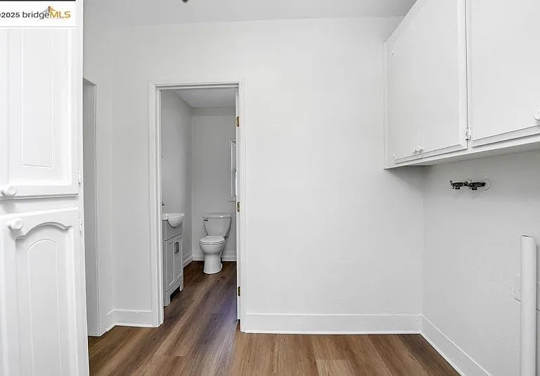 1012 G St — Photo 12