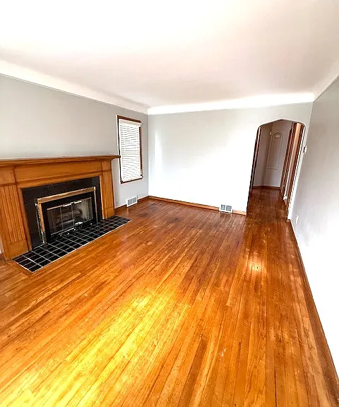 414 Moross Rd — Photo 5