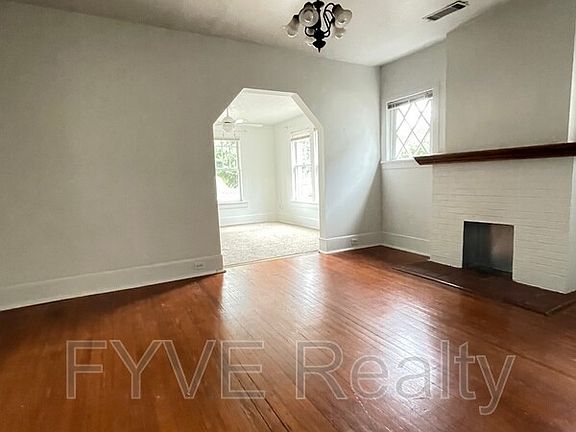 4th image of 866 Hill St SE #A