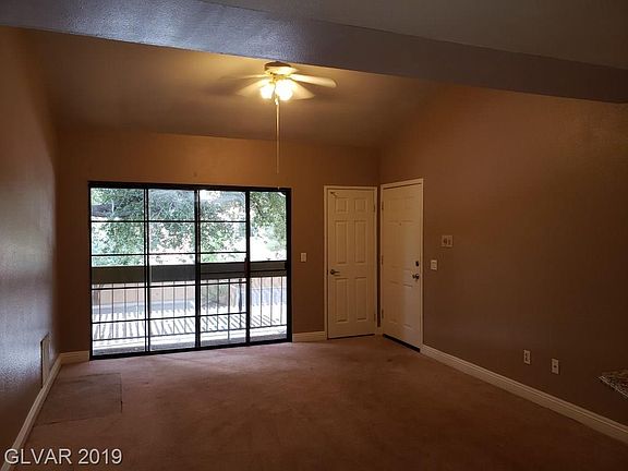 2nd image of 5122 S Jones Blvd Unit 204