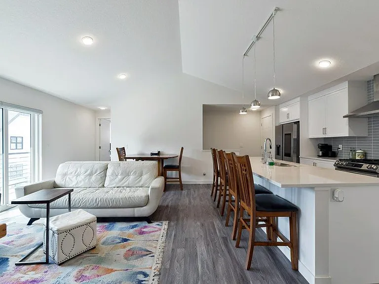 100 Walgrove Ct SE #1405 — Photo 16