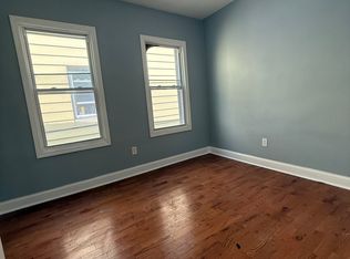 18 N 19th St #2L, East Orange, NJ 07017