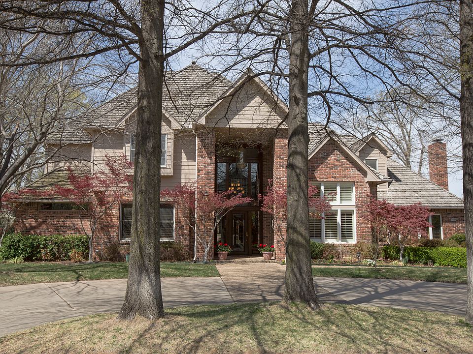 Lush Greenbelt Lot with Pool & Spa