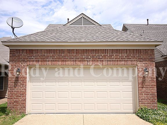 4th image of 7927 Baymeadow Cir S