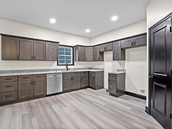 5th image of 1182 Melody Ave