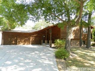 295 118th Ave NW, Coon Rapids, MN 55448