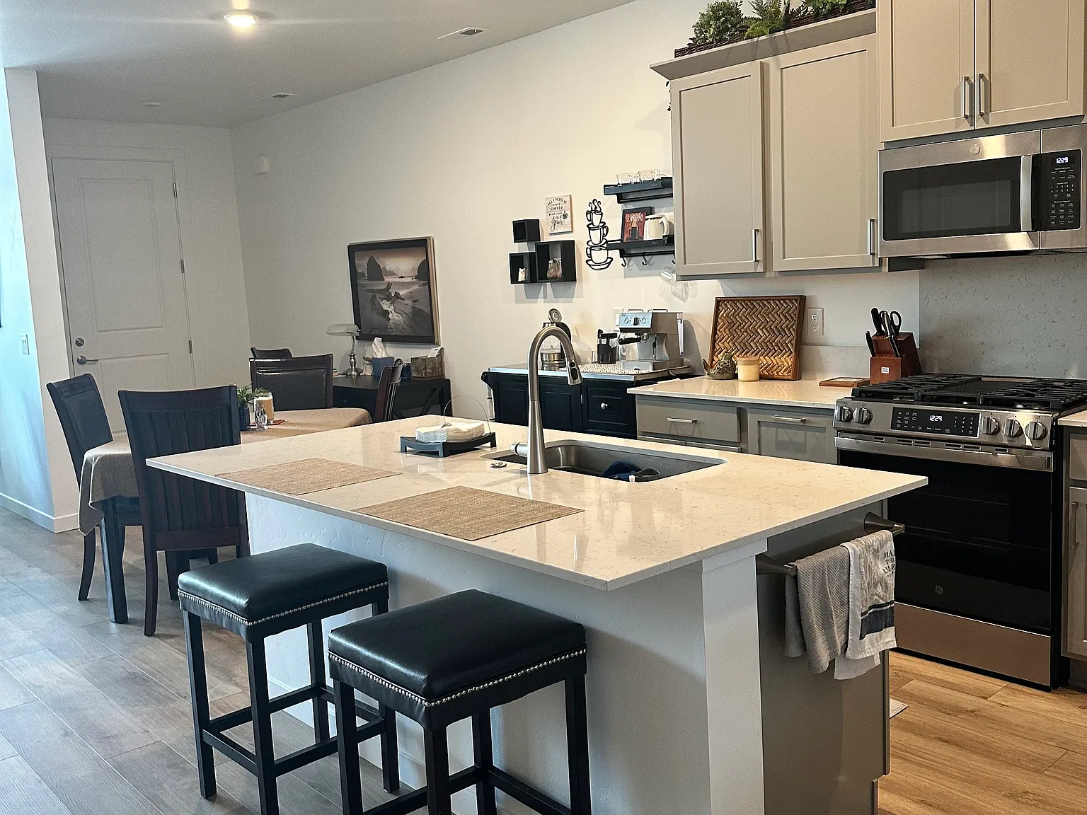 4139 W Steel Grey Ln — Photo 3