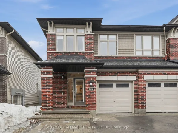 137 Wild Calla Way, Ottawa, ON K1W 0K4