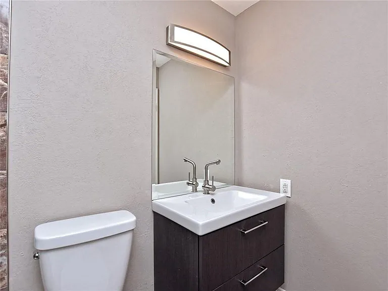 4209 Burnet Rd #101 — Photo 10