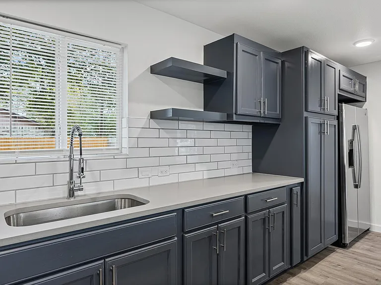 1100 Monte Vista Dr — Photo 12