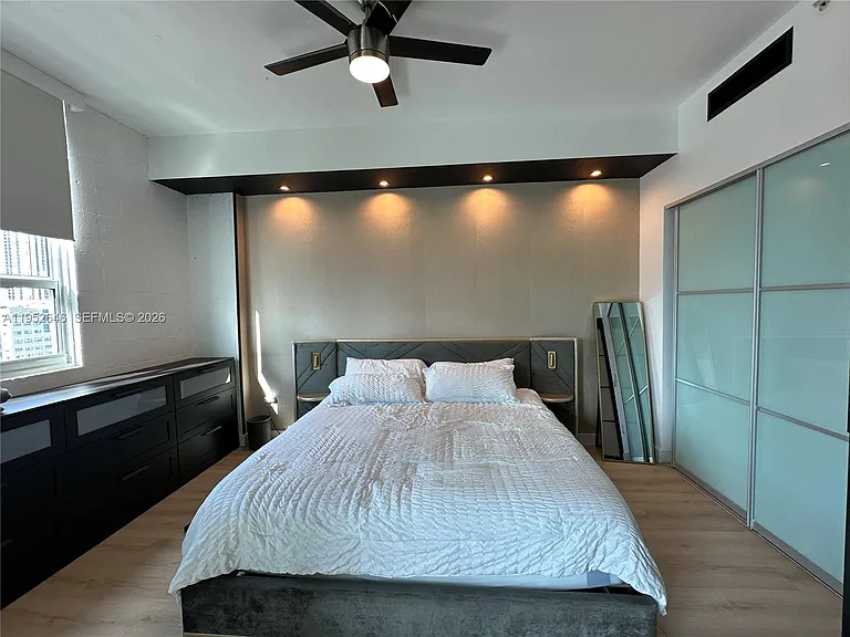 234 NE 3rd St #1805 — Photo 35