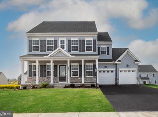 100 Lark Meadows Dr, Mechanicsburg, PA 17055