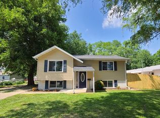 907 D Ave W, Oskaloosa, IA