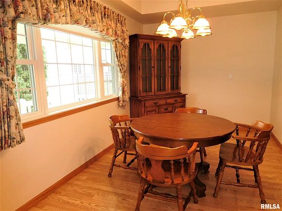 5th image of 1833 Deerfield Dr