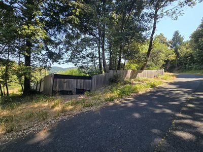 175 Walker Way, Whitethorn, CA, 95589