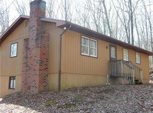 143 Anglemire Dr, Stroudsburg, PA 18360