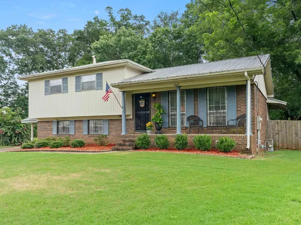 2609 Novel Dr, Bessemer, AL 35023