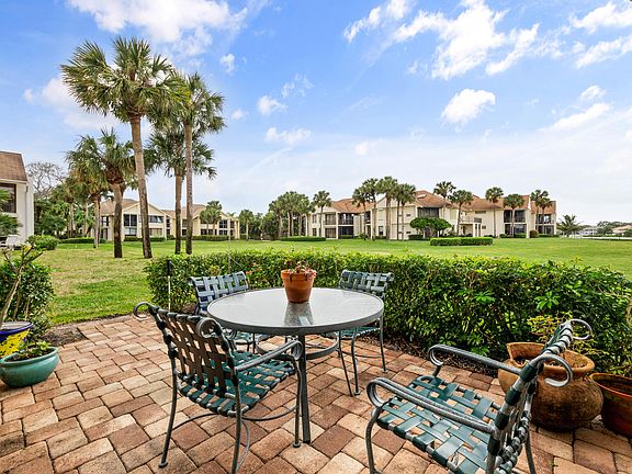 2nd image of 10555 SE Terrapin Place #101
