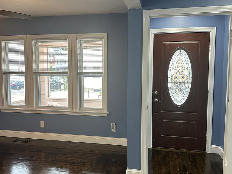 42 Walnut St #1 — Photo 8