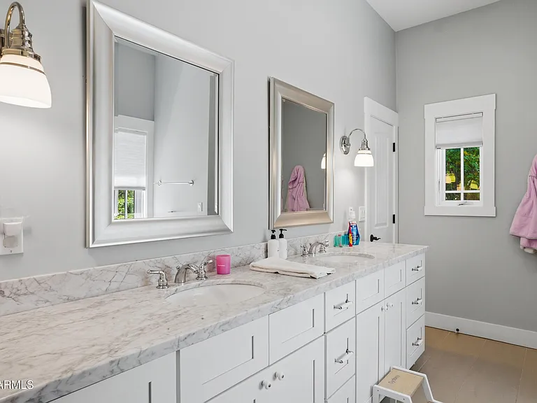 4461 N Launfal Ave — Photo 34
