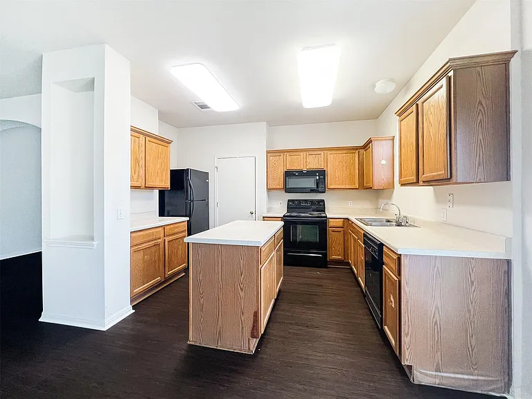4712 Lake Champlain Ln — Photo 6