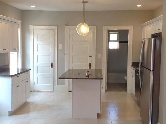 82114925-3df6-11e8-a360-1211478dc386