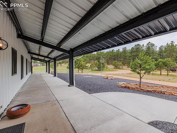 5th image of 412 Obsidian Dr
