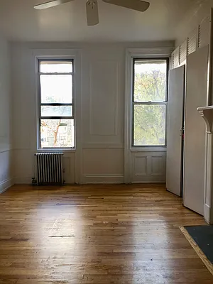 Rented by Grand & Co. | media 12