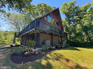 19955 Youngs Cliff Rd, Sterling, VA 20165