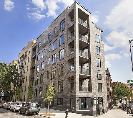 Rented by New York Residence | media 36