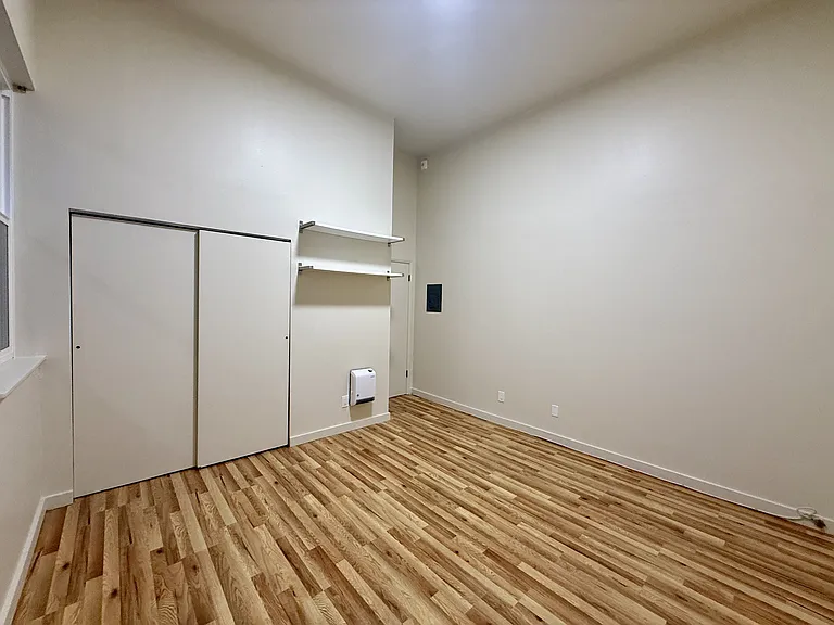 2315 Mission St #106 — Photo 7