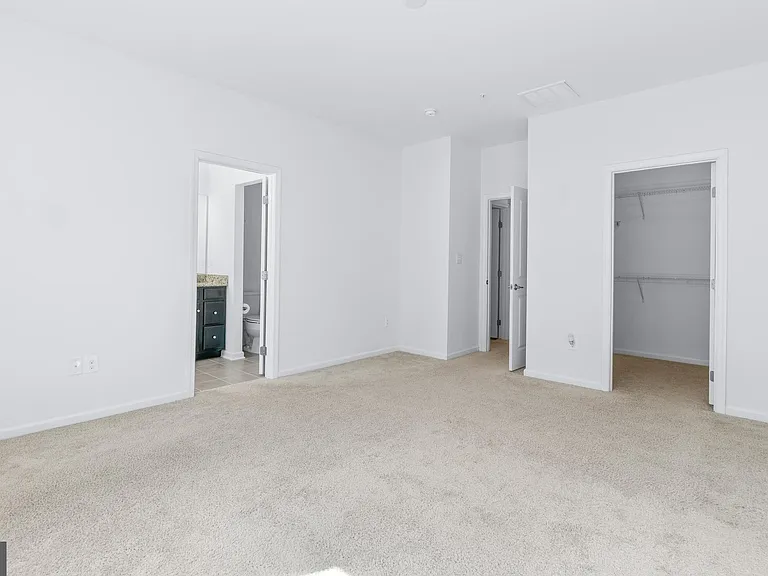 5365 S Center Dr — Photo 26