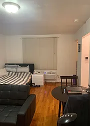 Rented by R New York