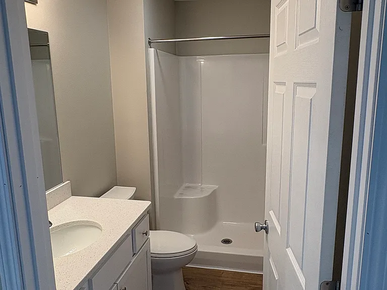 1009 N Walnut St — Photo 6