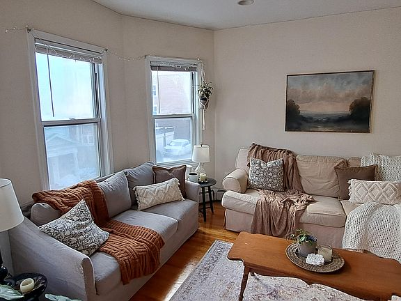 3rd image of 143 Hillside St Unit 3