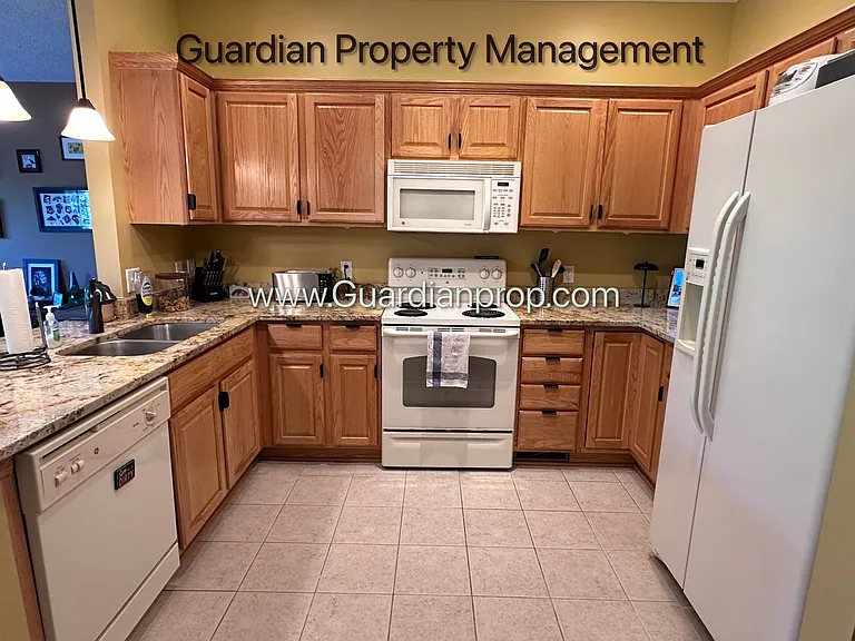 18355 Kerrville Trl #316G — Photo 9