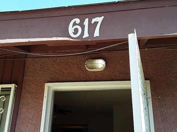3rd image of 615 W 92nd St #8543050