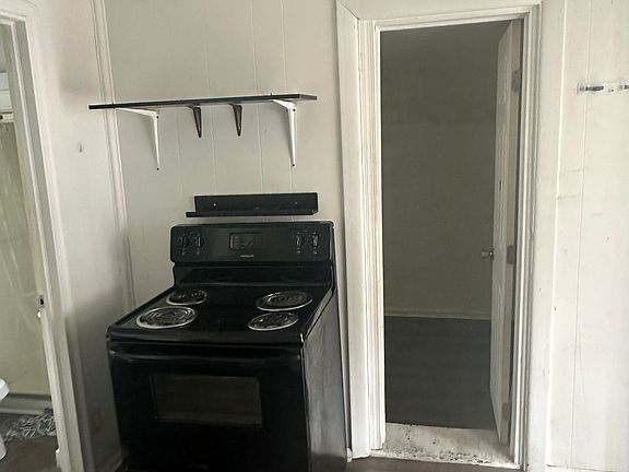 3rd image of 119 N 6th St #11188873