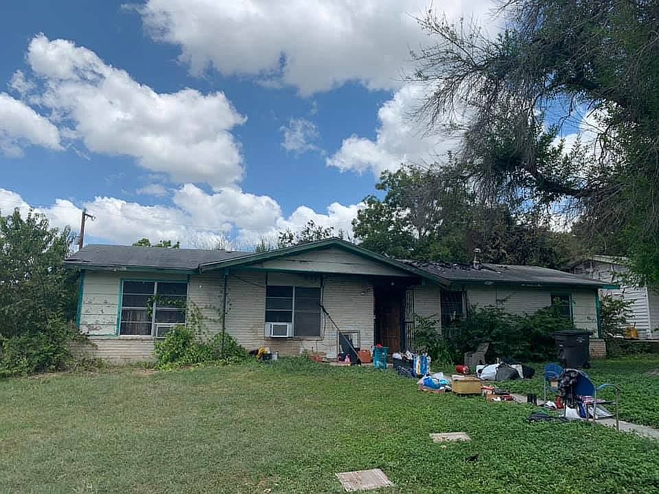 1st image of 7919 Glider Ave