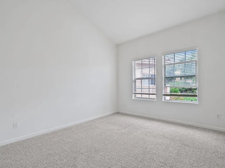 3960 Pennsylvania Ave #108 — Photo 10